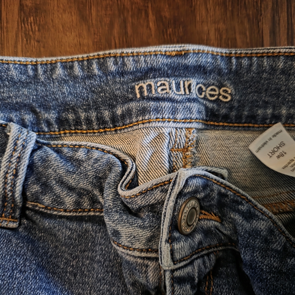 Maurices Ripped Jeggings - Picture 6 of 6